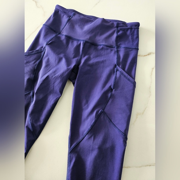 Lululemon Outrun Crop Workout Leggings Mesh Details Sz 6 Purple - Picture 3 of 14